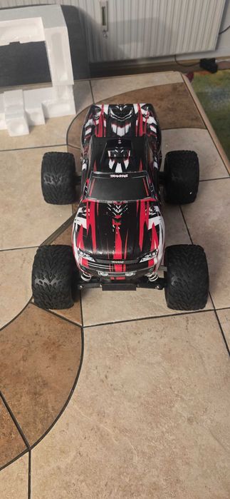 Traxxas Stampede 48+km/t