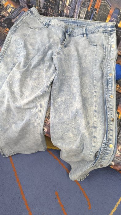 Джинсы со стразами  4 хл