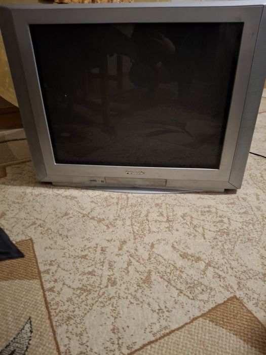 Продам телевизор 10000