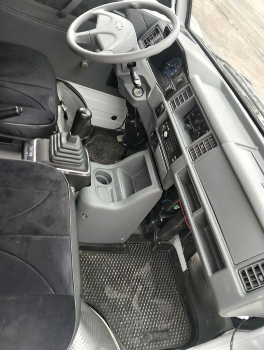 Srochni sotiladi damas