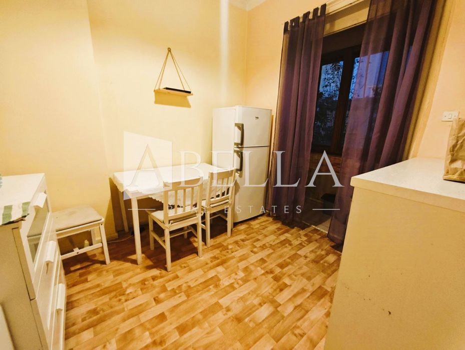 3-стаен в София-Център площ 80