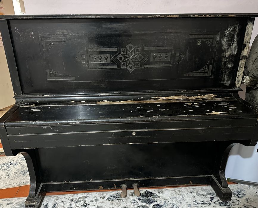 пианино «Спутник»