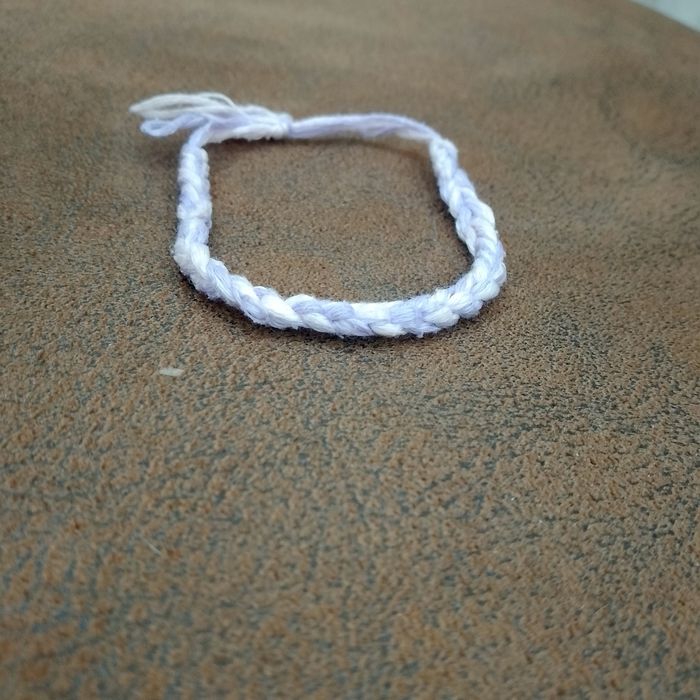 Браслетик из мулине