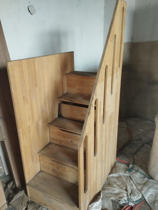 Лестница для кровати