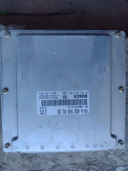 Продавам компютър за mercedes w210 e 270