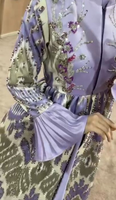 Ансабль . В комплекте диадема ,фата , базовое платье .