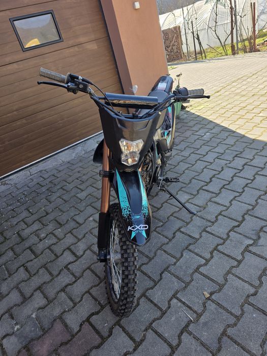 Motocros KXD 125