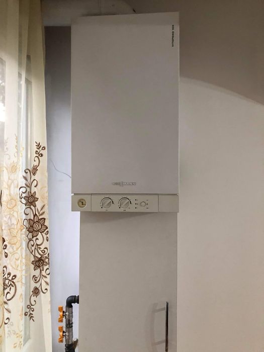 Vand apartament cu 2 camere