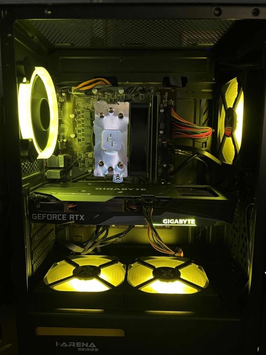 Геймърски компютър с RTX 3060, отличен за Full HD максимални настройки!