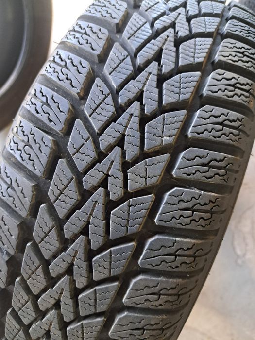 4 anvelope iarnă 185 60 r15 Dunlop