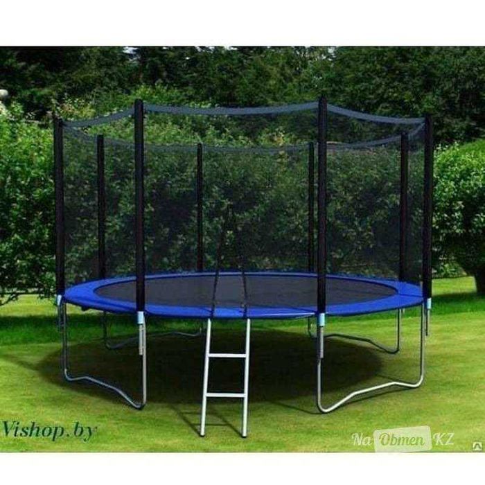Батут с защитной сеткой для детей