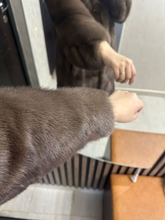 Продам норковую шубу