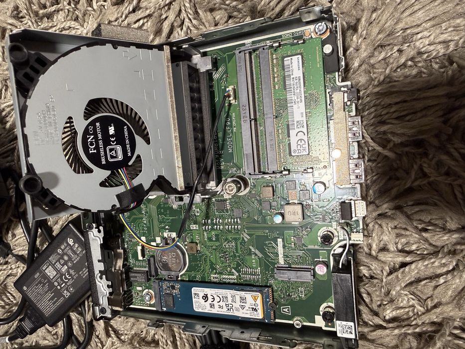 Mini PC / Tiny HP 260 G4 Desktop, Intel i5-10210U, 8GB RAM, 512GB SSD