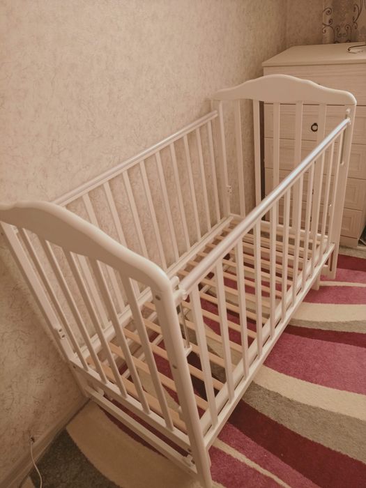 Продам детскую кроватку