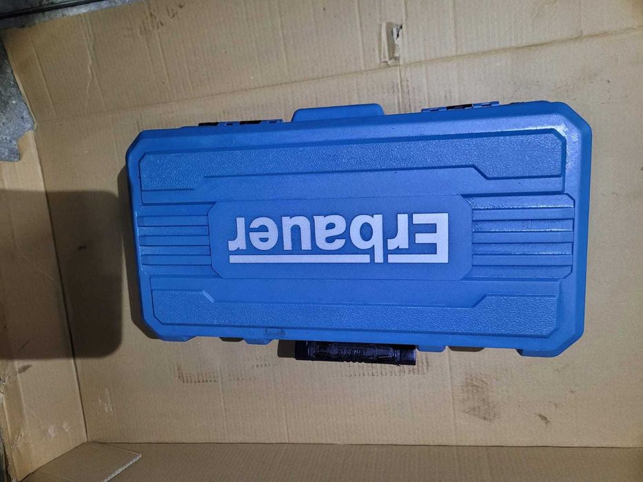 Debitor canale Erbauer