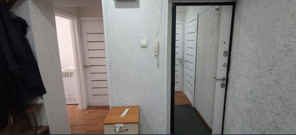 Продам 2 к новой планировки р-н Азии 1/6