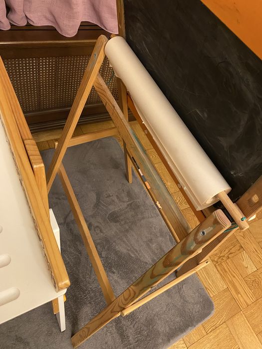 Birou copii + tablă magnetică + litere & cifre magnetice necesare