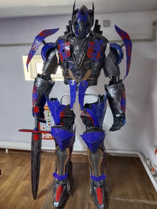 Продам костюм робота трансформер