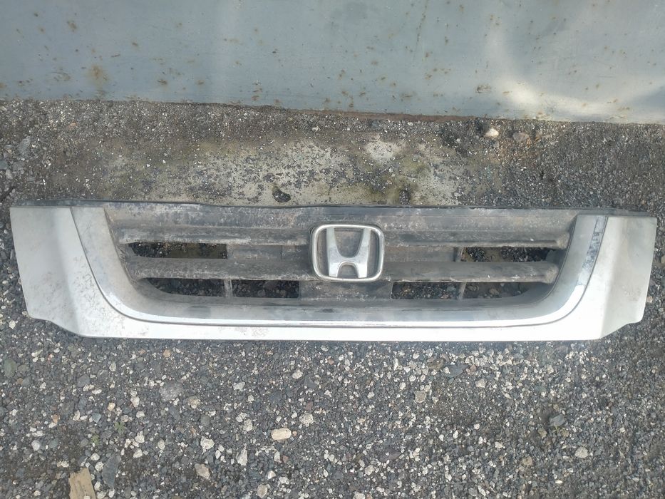 Решётка радиатора , брызговики