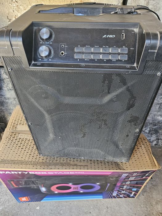 Продавам тонколона за караоке Fenda