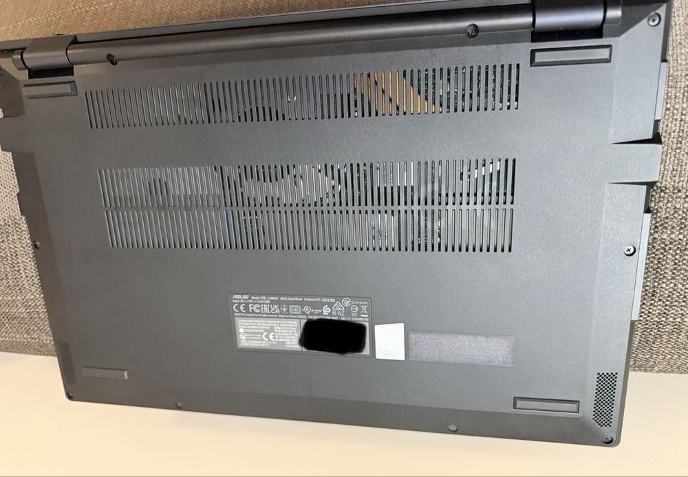 ASUS ExpertBook – Ryzen 3, 8GB RAM, Windows 11 Pro