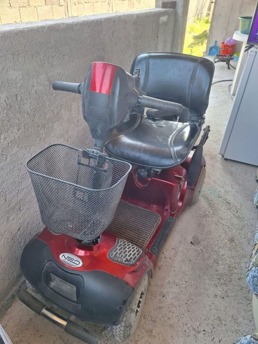 Scuter pentru persoane varstnice sau cu dizabilitati