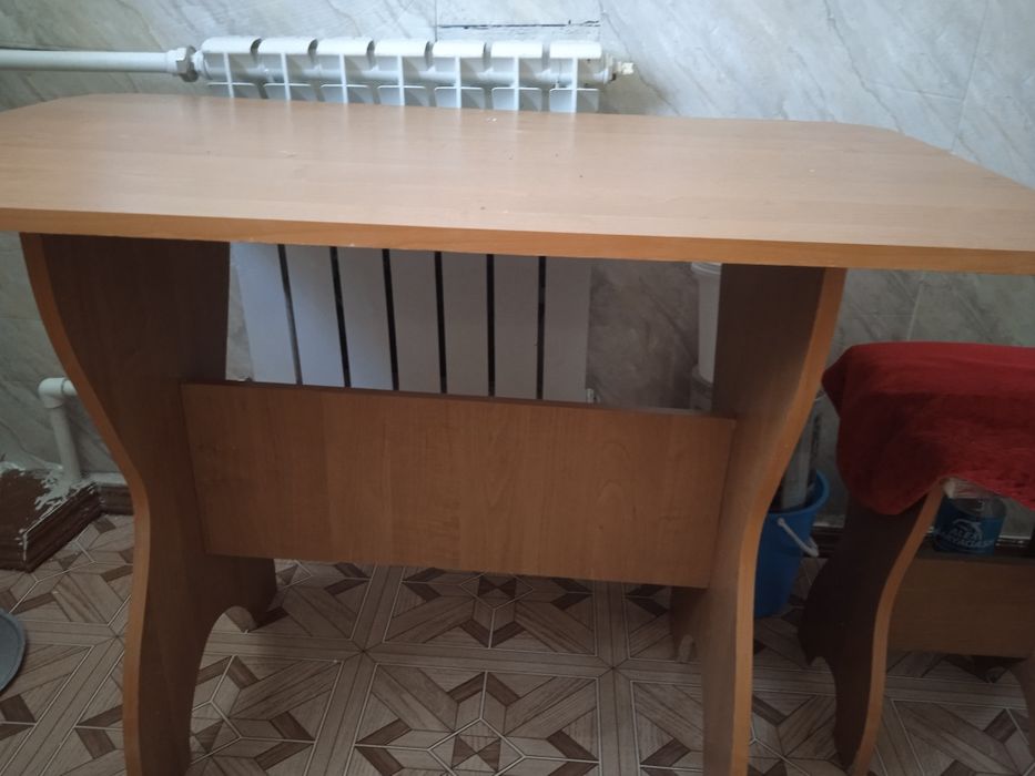 Стол для кухни ЛДСП