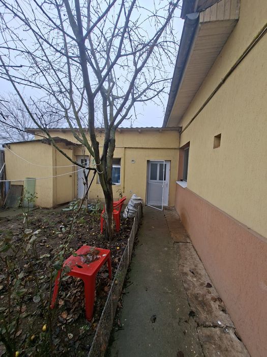 Inchiriez garsoniera afumati ilfov