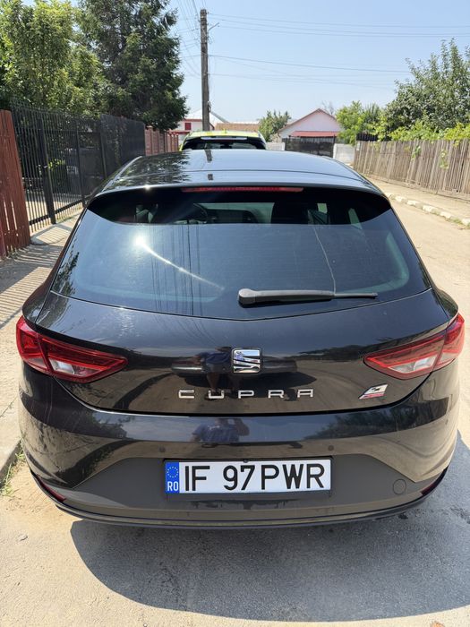 Seat leon cupra r 2015 390hp dsg istoric curat fara daune autoblocant faruri led matrix camera  stage 1
