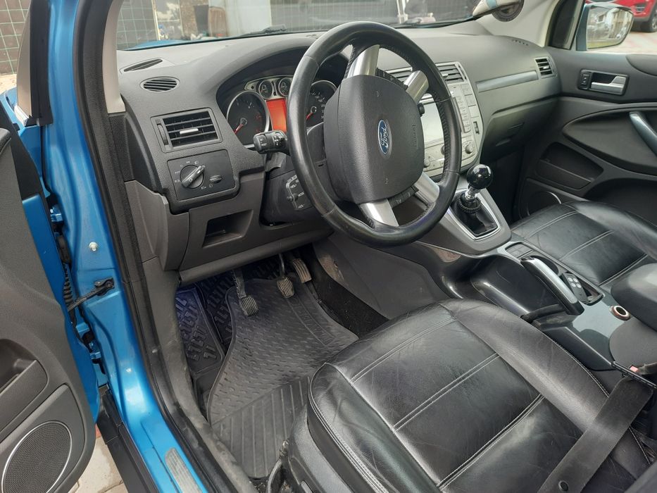 Vând Ford Kuga 4x4