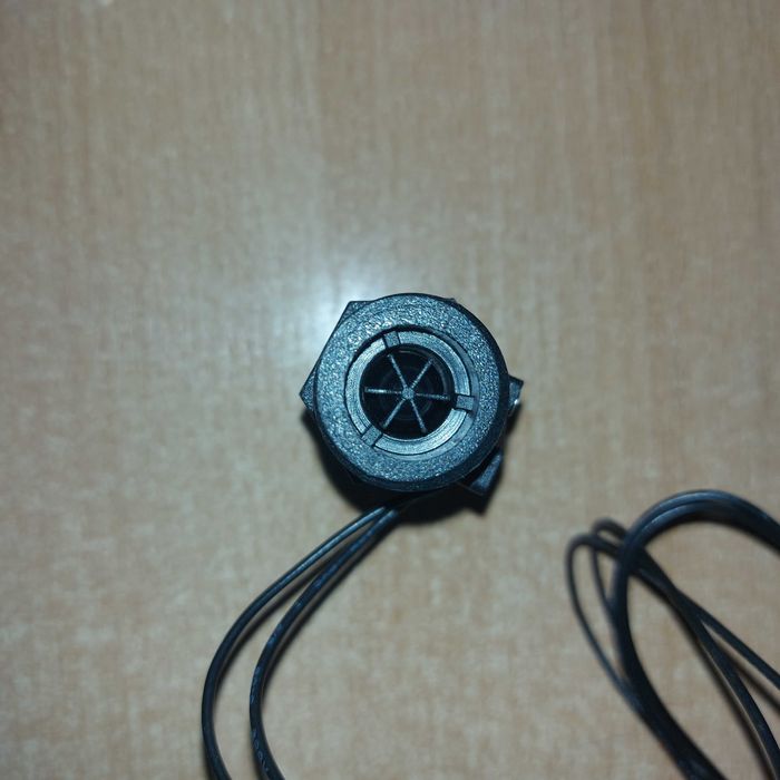 Датчикът за поток 1/2