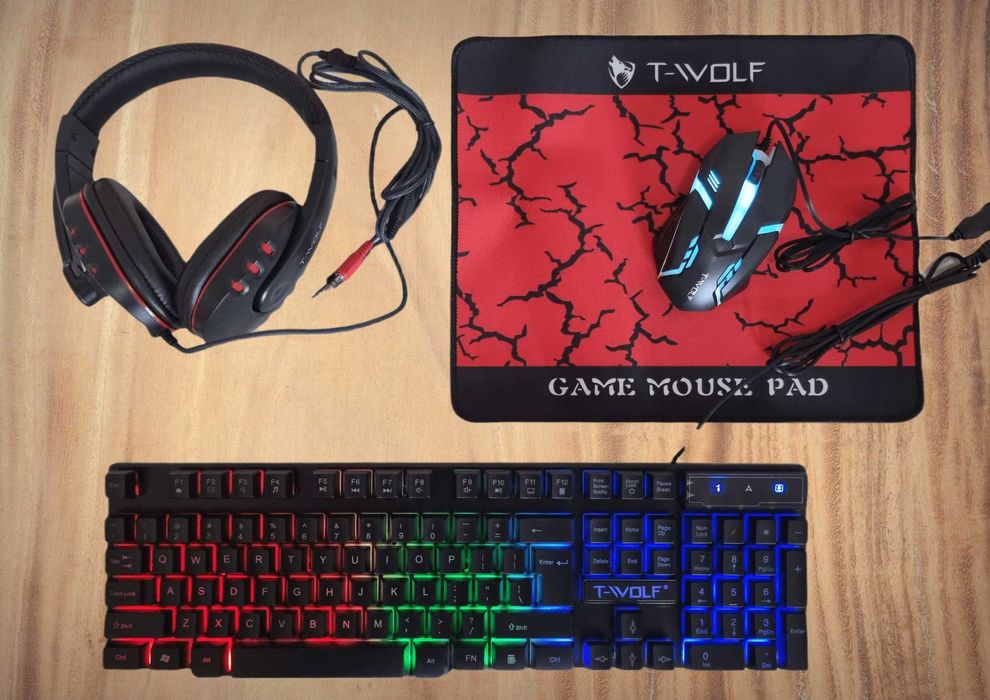 Tastaturi RGB mecanice, noi (doi modele)