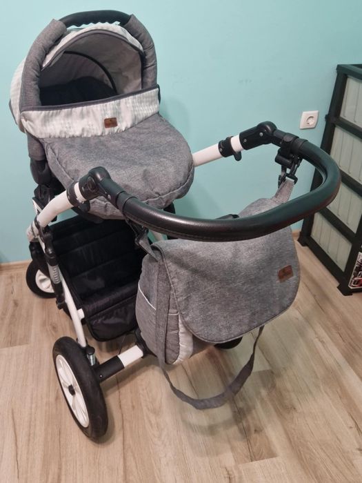 Бебешка количка Lorelli mia-сива 3в1 въздушни гуми
