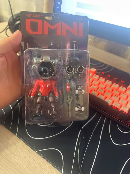 Фигурка ASUS ROG Omni