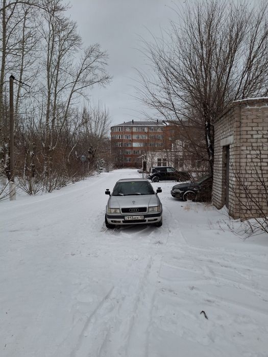 Продам ауди б4 80