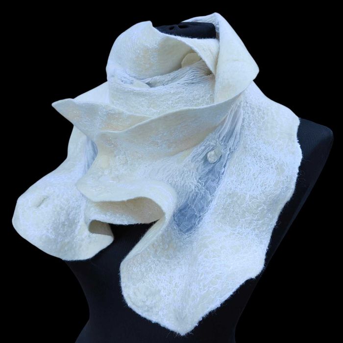 Продавам шал естествена коприна