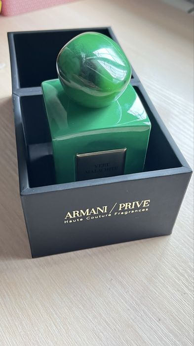 Продам ARMANI Vert Malachite