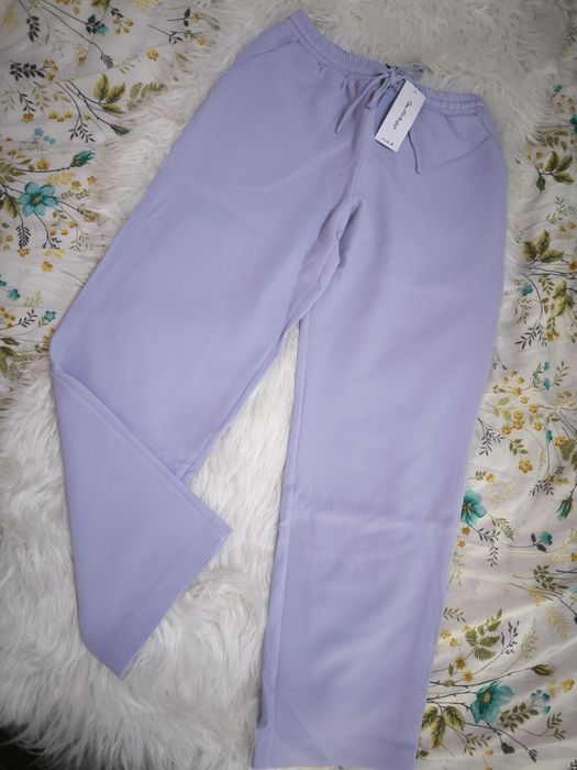 Blugi , colanți evazați toate NOI , mărimi de la xxs la xxl