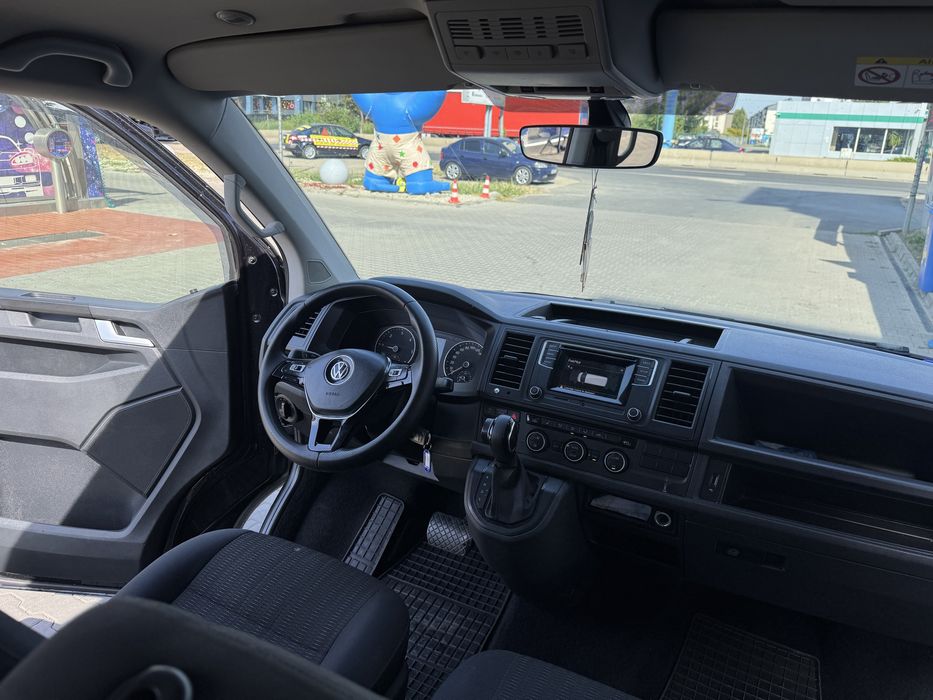 Inchiriere,Rent a car/8+1/, Volkswagen Caravelle T 6 Automat