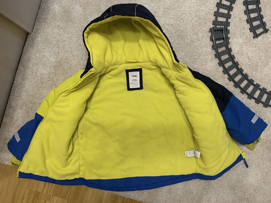 Geaca si pantaloni de schi