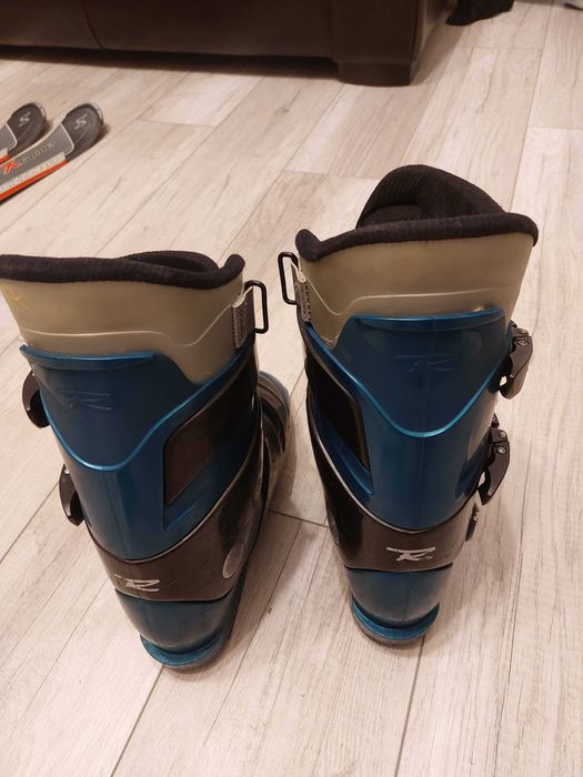 Clapari Rossignol Energy masura 27,5, cu un mic defect