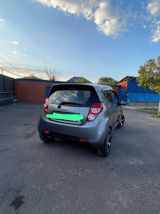 SPARK автомобиль