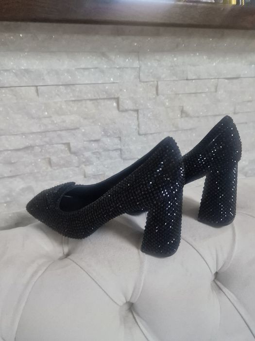 Pantofi superbi Prada 38
