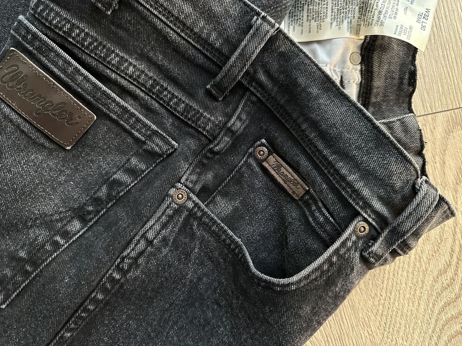 Blugi WRANGLER Texas Negru Barbati | Marime 32 x 30 (Talie 82 cm)