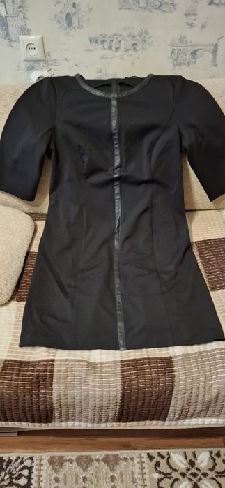 Продам платья в хорошего качества.