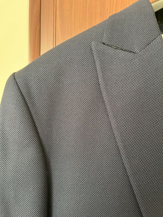 Костюм от три части