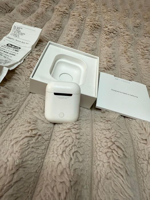 Продам airpods2.