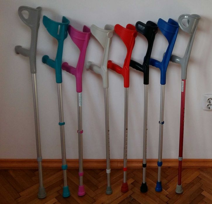 Carja cu suport antebrat, aluminiu, reglabila, nemteasca