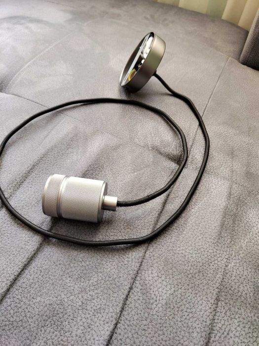 дълъг полилей с лед крушка НОВО