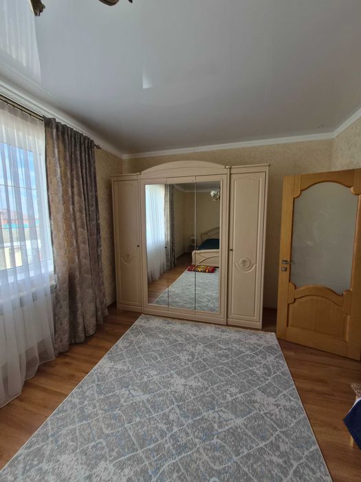 Продам спальный гарнитур
